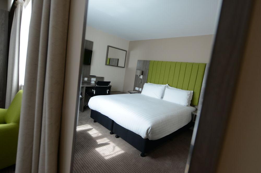 Holiday Inn Wolverhampton - Racecourse By Ihg Exterior photo